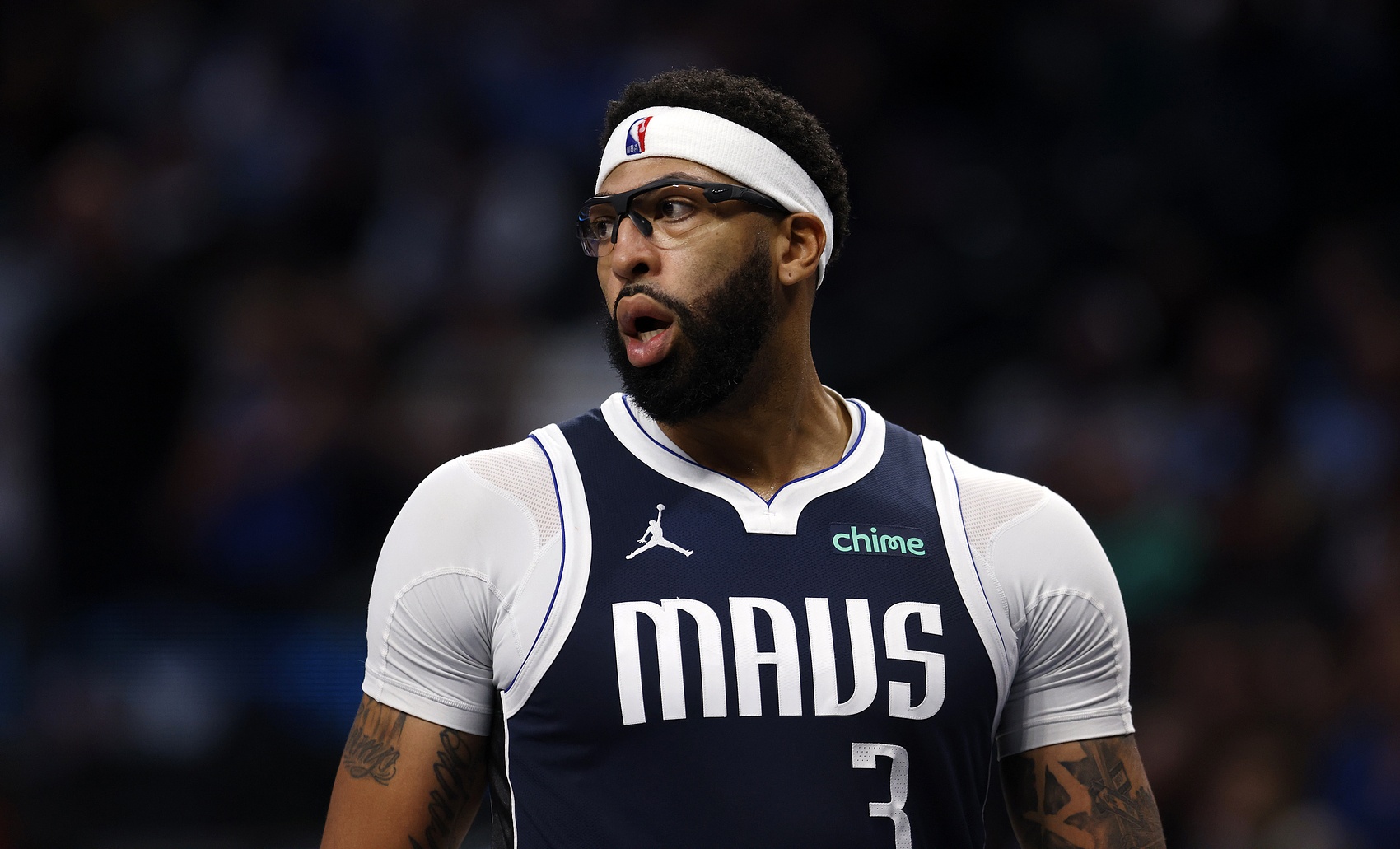 KAIYUN SPORTS-玻璃人属性！浓眉生涯已14个赛季 仅有5个赛季的出战场次>65场