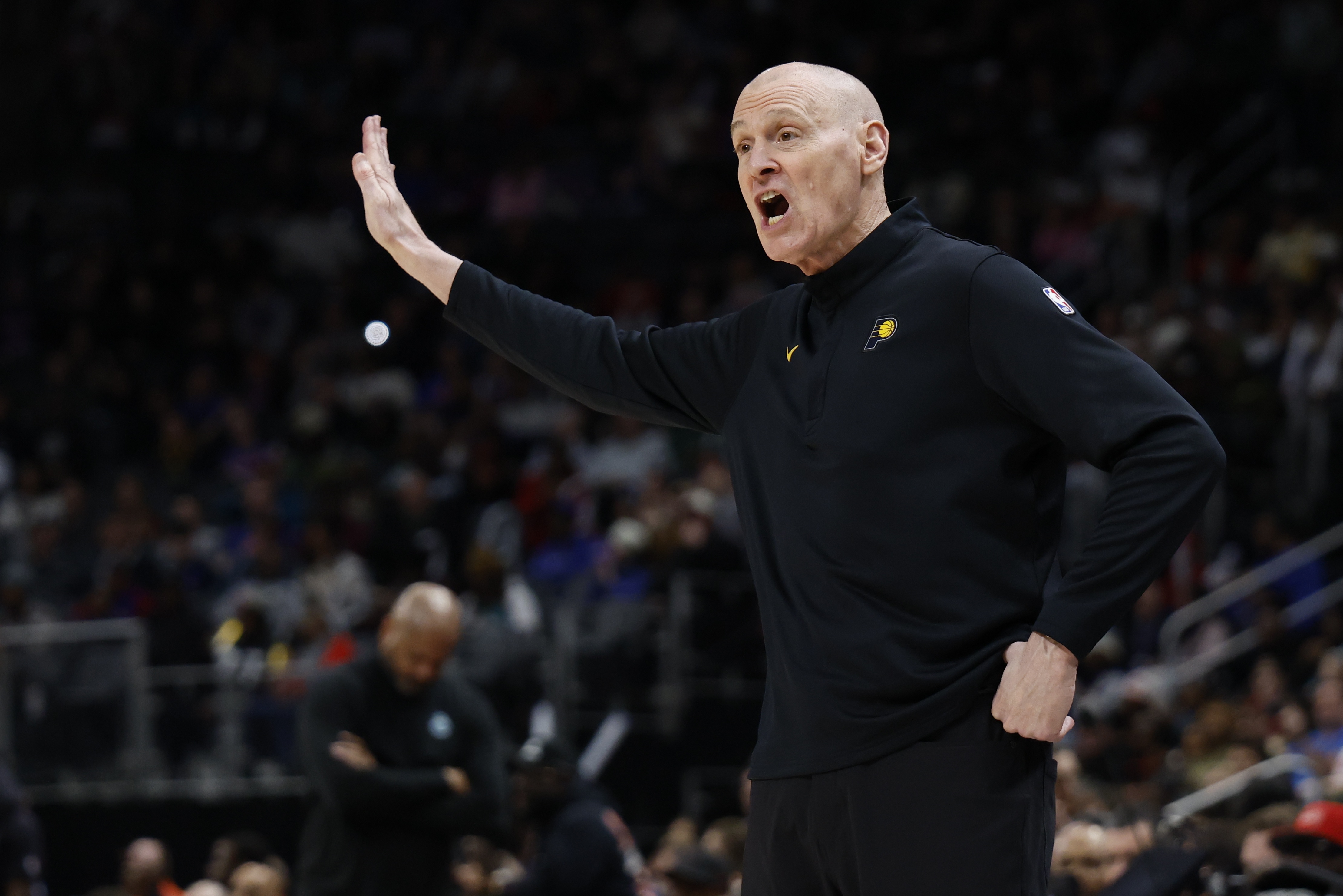 开云体育中国官网-卡莱尔打趣不知湖人主场名字：反正是斯台普斯 得让球员做好准备