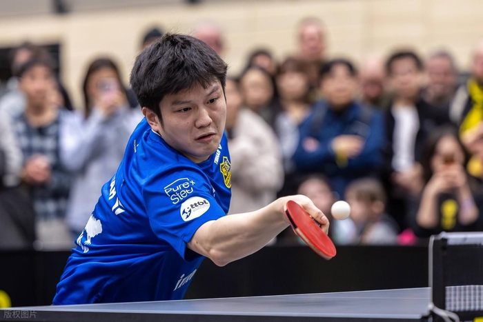 开云体育中国官网-正手劈长不是下网就出界？老教练教你一招，又稳又狠又刁钻|樊振东|球友|手腕|板型|台球_新浪体育_新浪新闻