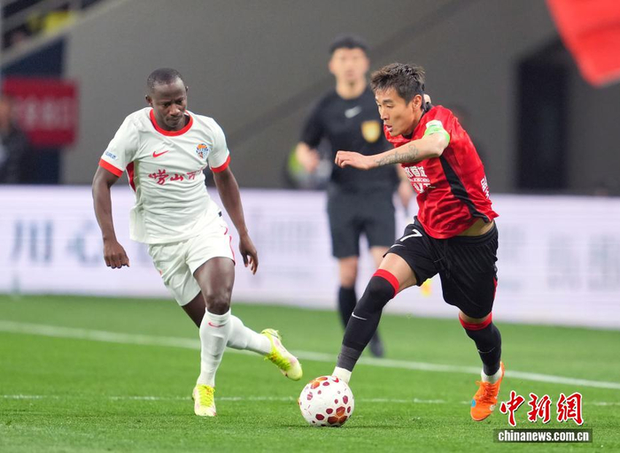 kaiyun体育平台-2026赛季中超联赛：成都蓉城队胜青岛海牛队|四川成都|中新社|拜合拉木·阿卜杜外力|韦世豪|安源_新浪体育_新浪新闻